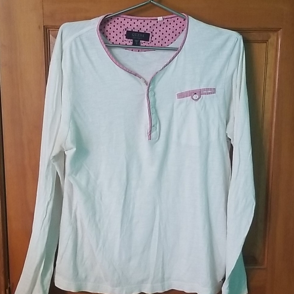 Guess long sleeve  shirt - Picture 1 of 1